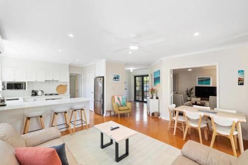 Scarborough Central - Ocean Glimpse Retreat