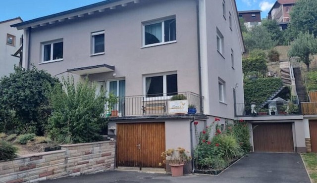 Schöne 105 m² Ferienwohnung in Ruhiger Lage