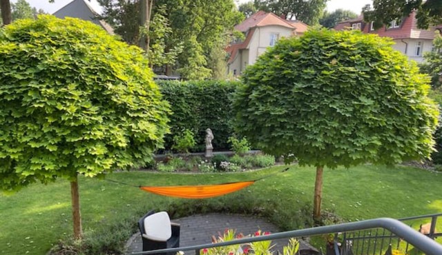 Schöne Wohnung im Grünen Nahe Berlin in Einer Altbauvilla