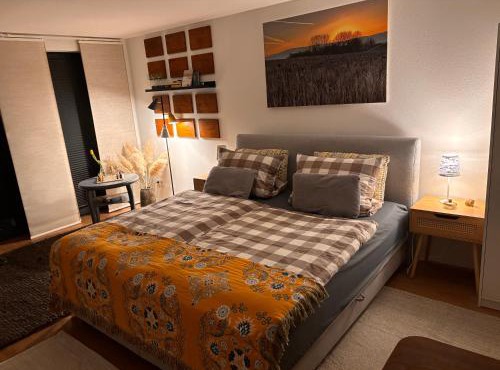 Schönes Zimmer mit Küche und Bad im Taunus