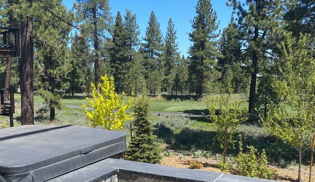 Schaffer's Mill Luxurious Mountain Escape w/Hot Tub, BBQ, Firepit & EV Charger