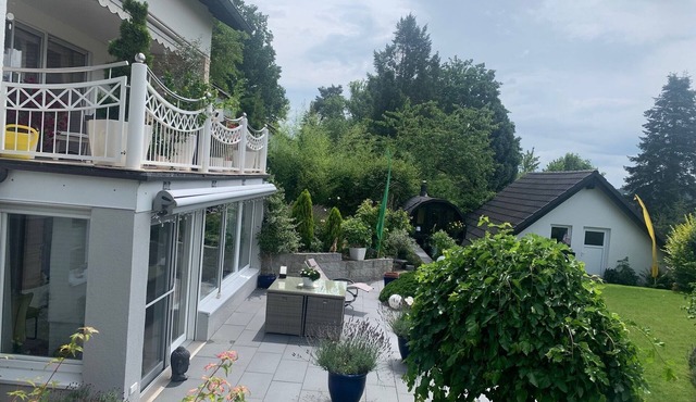 Schätzla 5 star vacation apartment with barrel sauna, Netflix and much more.