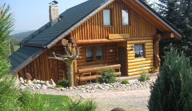 Schneewittchenhütte- Holzblockbohlen Holiday house with fireplace and sauna in the Vogtland