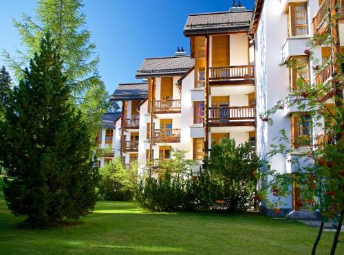 Schweizerhof Ferienwohnungen Lenzerheide Haus 6