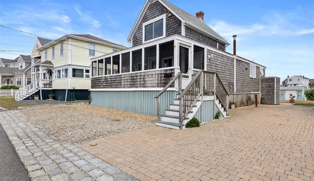 Scituate Oceanfront Entertaining Stunning Views and Seasonal Sleeping Porch