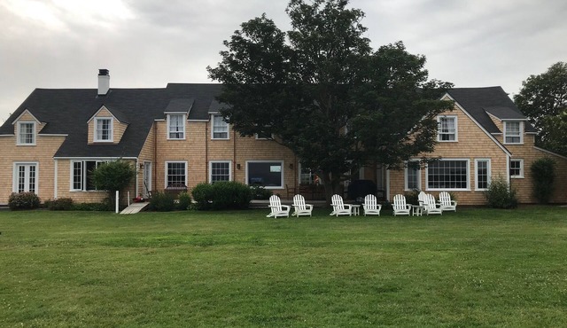 Sconset vintage mansion ON bluff-private beach access- close to the village