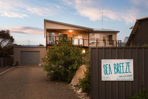 Sea Breeze at Vivonne