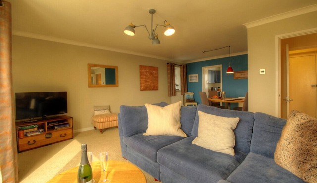 Sea Breeze Haven | 4 Beds with Stunning Views!