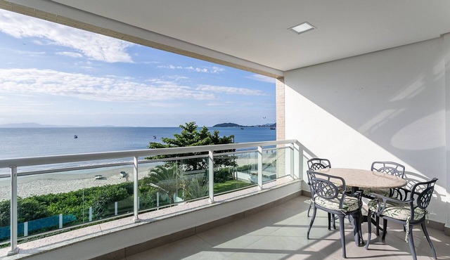 SEA FRONT | Balcony with Barbecue grill #CHA06