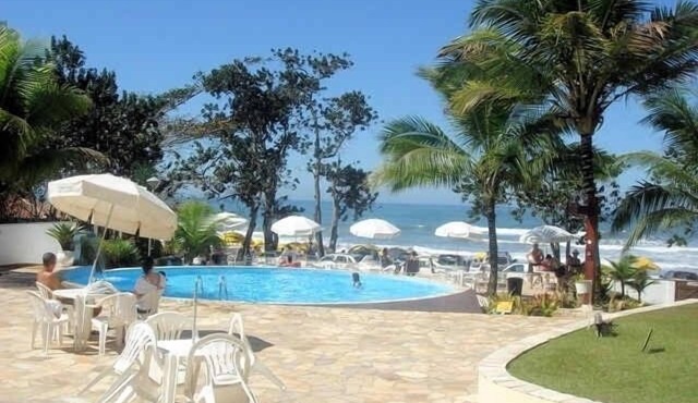 SEA-FRONT CONDOMINIUM APARTMENT, RIGHT ON THE SAND - TONINHAS BEACH UBATUBA.