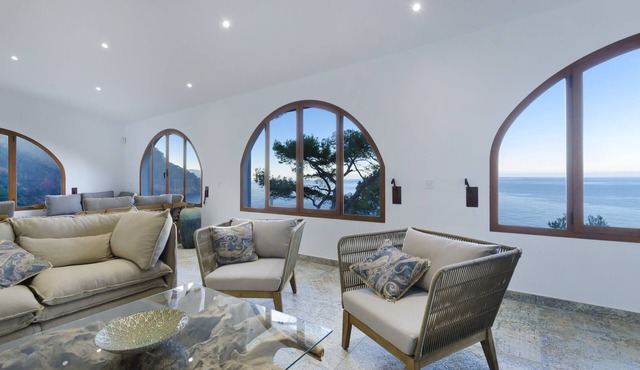 Sea front house with astounding views