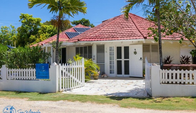 Sea Miracle Villa/Beach Cottage