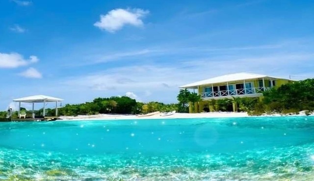Sea Smile Beachfront Paradise