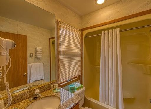 Sea Spray Motel