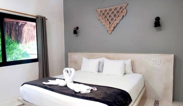 Sea View 2BR, Full Kitchen, Sleeps 5, Casa 8