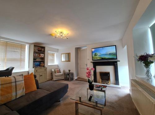 Sea view cottage near snowdon & coastal trails