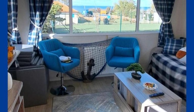 Sea view holiday home with accessible ramp and WiFi