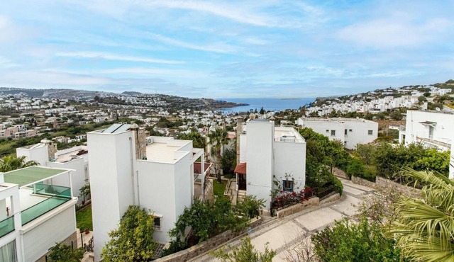 Sea View Huge Private Villa With Terrace in Bodrum