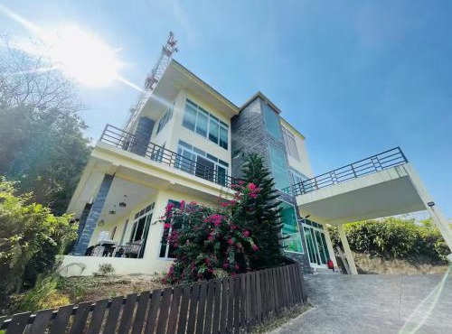 Sea View Luxury Mansion, Pool & Jacuzzi - Koh Chang