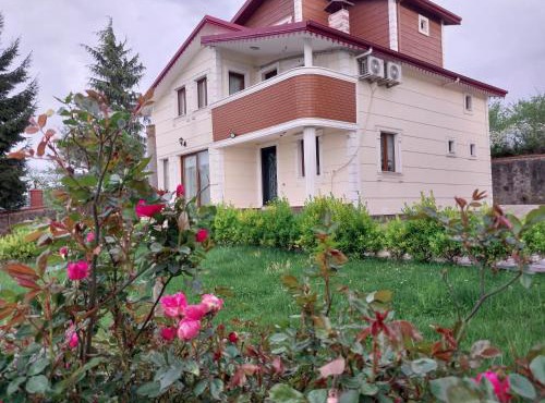 Sea ​view triplex villa