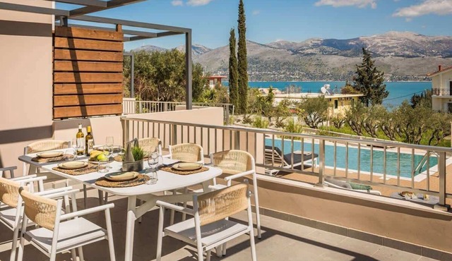 Sea-View Villa Shared Pool & Olive Grove