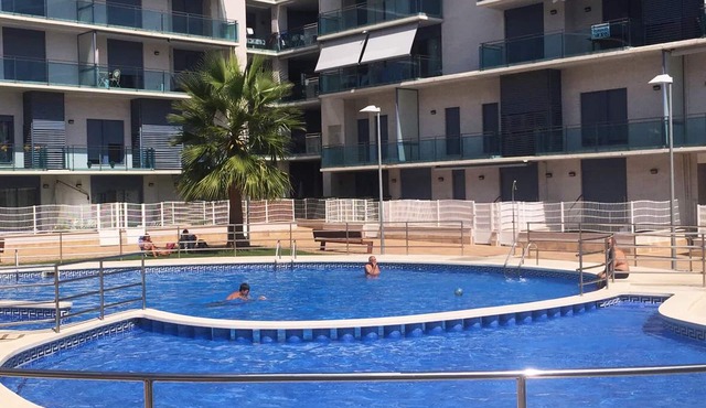 SEA VIEWS, POOL