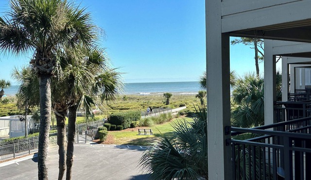 Seabatical-Beautiful ocean view! w/new bikes & Chairs