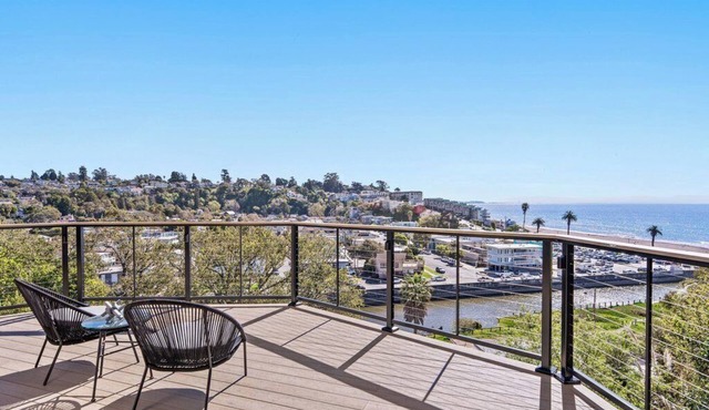 Seacliff Ocean View Escape