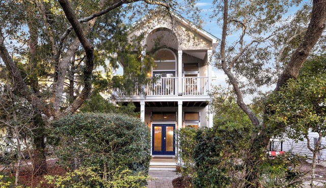 Seacrest Home + Private Beach, King Beds & Bikes