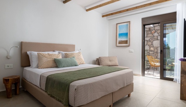 Seaesta Villas - Luxurious newly built Villa with Private Pool