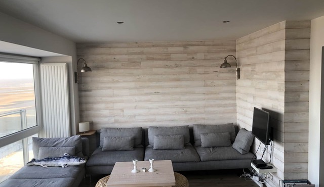 Seafront, 95 m2 5th floor apartment, 3 bedrooms, Wi-fi, Garage, Terrace