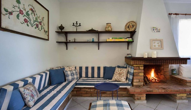Seafront Cozy Villa - Corfu Homely Getaway