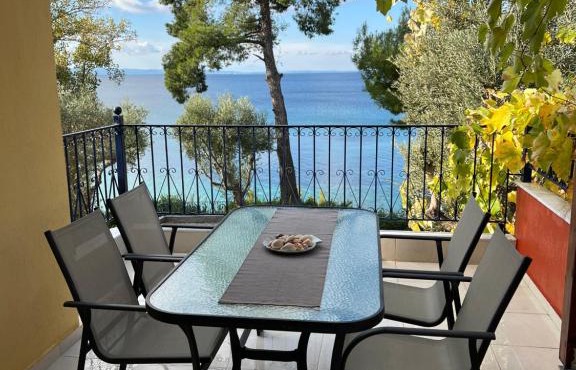 Seafront Loft - Akti Elia