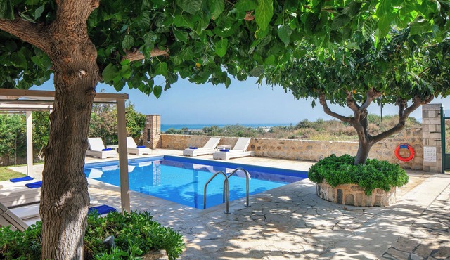 Seafront Private Villa, 350m Away From Organised Sandy Beach