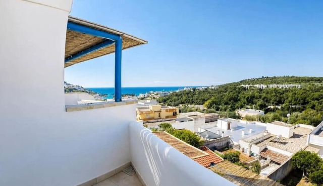 Seafront Studio with Balcony in Castro di Lecce