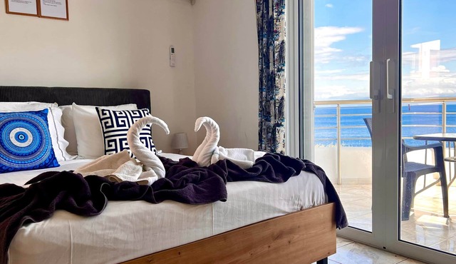 Seafront studio with terrace
