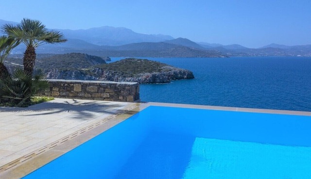 Seafront Villa Blue Breeze, Crete, Mirabello Baynn
