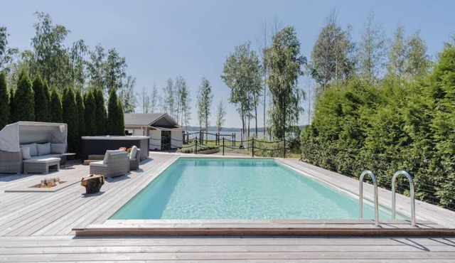 Seafront Villa - Pool - Jacuzzi - Gym - Beach