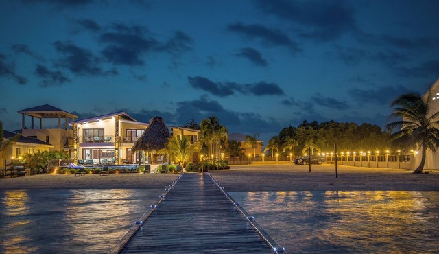 Seana Beach Modern 4‑Bedroom Beachfront Villa w/Pool, Pier & Daily Service