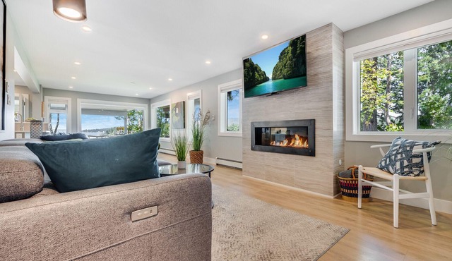 Seas the Bay Oceanview Suite
