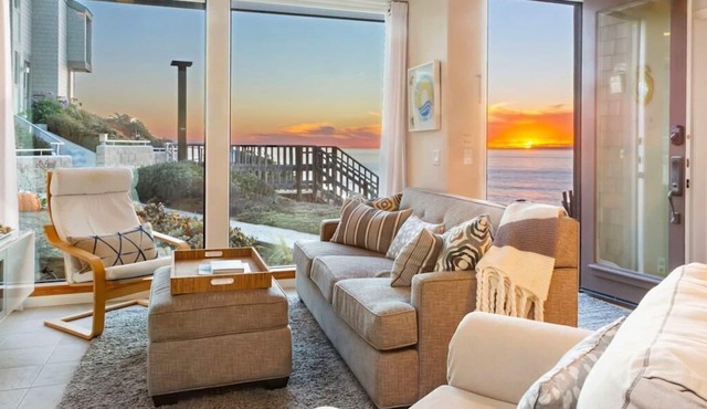 Seascape Front Row: Ocean Front, Pool & Spa