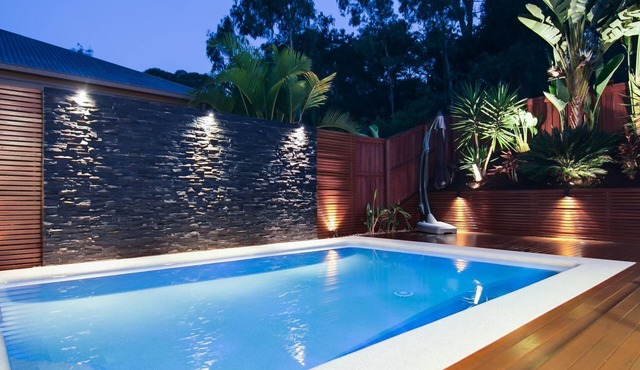 SEASCAPE @ Palm Cove: HEATED POOL