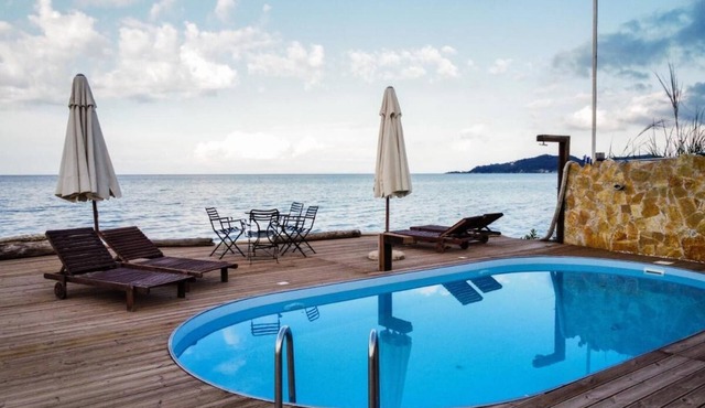 Seashore Stream Suites