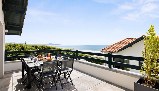 SEASIDE - Charming villa tastefully renovated, swimming pool & panoramic terrace - 4 bedrooms & 4 bathrooms - BIARRITZ