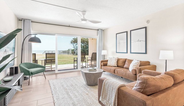 Seaside Escape – Ground-Floor Condo with Panoramic Ocean Views, Steps to Beach & Pool 🏝️