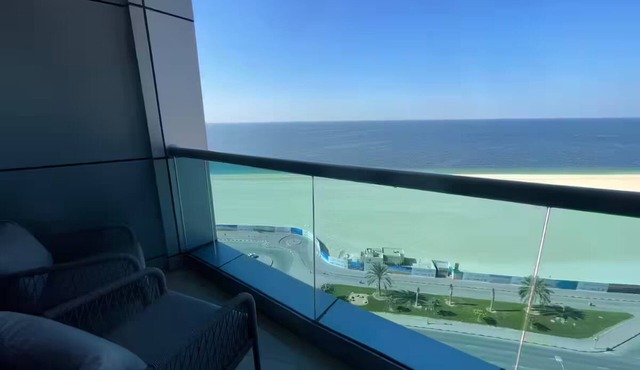 Seaside Gem – 2BR Beachfront Apartment