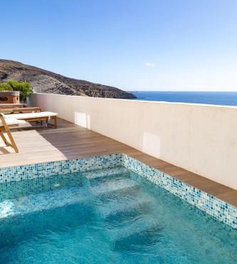 Seaside Home Jacuzzi Pool Free Surf Retreat