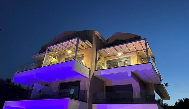Seaside Suite 3-Modern & Comfort