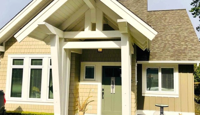Seaside Villa - Sleeps 7