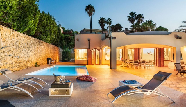 Seaside Villa with private pool and fantastic Etna view